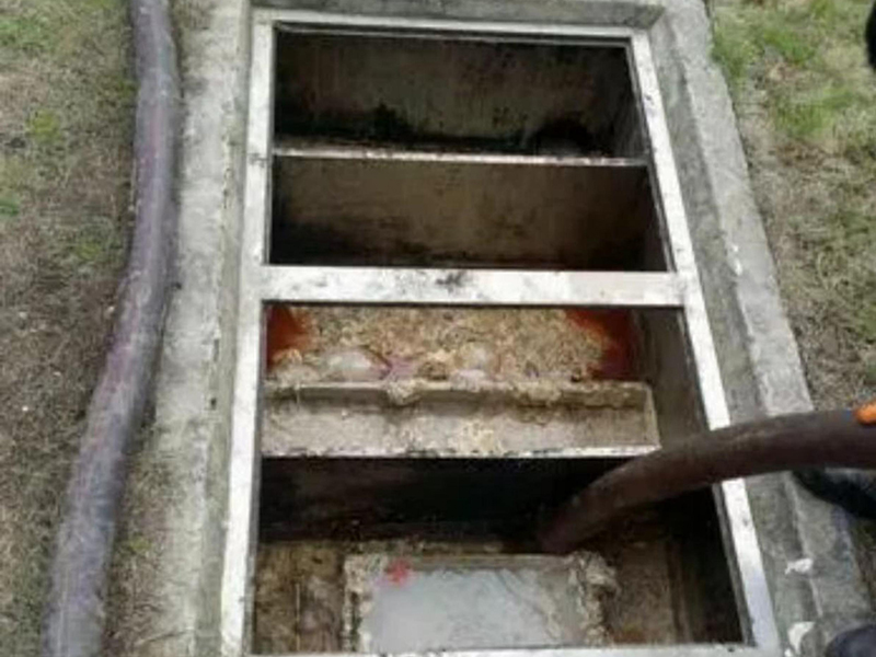 玉泉街道隔油池清理
